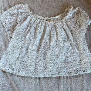White Crop Top 🌵